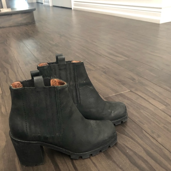 Square toe Rustic leather booties - Picture 4 of 4